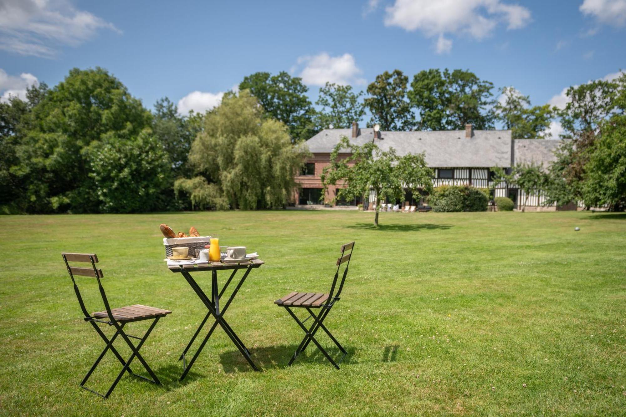 Hotel Le Manoir De La Campagne Yebleron Esterno foto